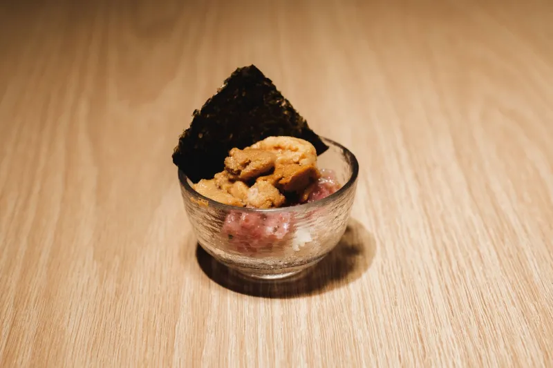 Your First Seat at the Counter: A Sensory and Emotional Guide to Omakase at Ikeda Osushi